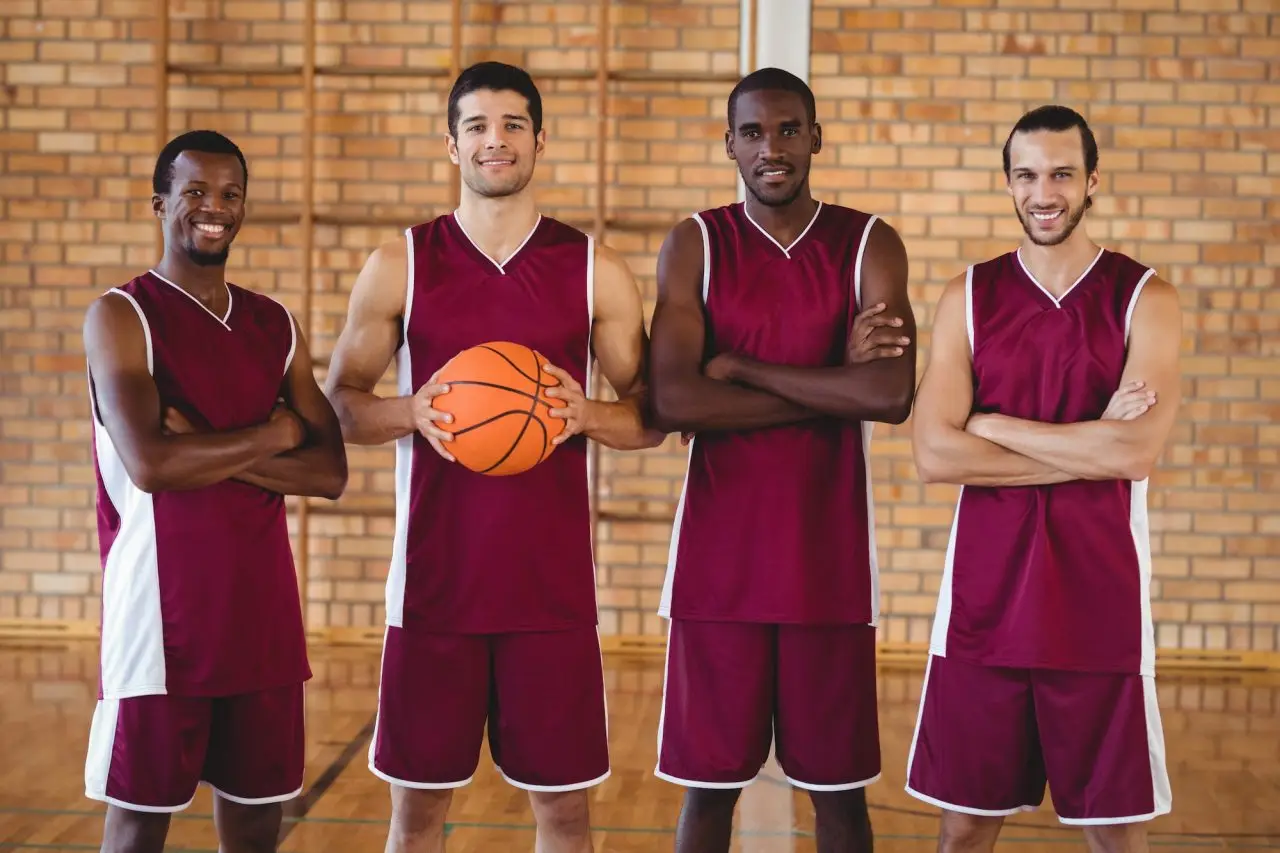 Basketballspieler mit Ball – Mitglied werden beim Basketballverein BG Ober-Ramstadt